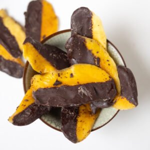 Gedroogde mango met pure chocolade